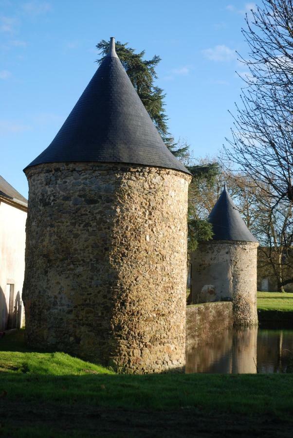 Logis De La Helberdiere Cossé-en-Champagne Exteriör bild